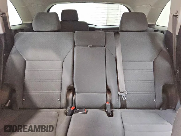 ✅ 2019 Kia Sorento LX • VIN: 5XYPG4A34KG571529 • Lot: 75423375. Wystawiony na Copart z przebiegiem 55 539 mil. Bezpłatny archiwum sprzedaży aukcyjnych z USA i szczegółowy raport historii pojazdu na DreamBid. Zdjęcie 10.