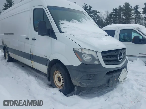 ✅ 2014 Mercedes-Benz Sprinter • VIN: WD3PE8DE0E5822953 • Lot: 44152197. Wystawiony na IAAI z przebiegiem 348 201 mil. Bezpłatny archiwum sprzedaży aukcyjnych z USA i szczegółowy raport historii pojazdu na DreamBid. Zdjęcie 1.