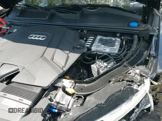 ✅ 2025 Audi Q7 Premium Plus • VIN: WA1LVBF72SD012736 • Lot: 42603532. Wystawiony na IAAI z przebiegiem 421 mil. Bezpłatny archiwum sprzedaży aukcyjnych z USA i szczegółowy raport historii pojazdu na DreamBid. Zdjęcie 20.