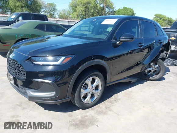 ✅ 2023 Honda HR-V LX • VIN: 3CZRZ1H39PM739337 • Lot: 44669392. Wystawiony na IAAI z przebiegiem 31 494 mil. Bezpłatny archiwum sprzedaży aukcyjnych z USA i szczegółowy raport historii pojazdu na DreamBid. Zdjęcie 2.