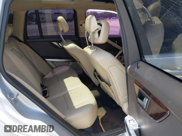 ✅ 2013 Mercedes-Benz GLK 350 • VIN: WDCGG5HB7DG055985 • Lot: 44916127. Wystawiony na IAAI z przebiegiem 303 745 mil. Bezpłatny archiwum sprzedaży aukcyjnych z USA i szczegółowy raport historii pojazdu na DreamBid. Zdjęcie 8.