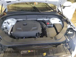 ✅ 2018 Volvo XC60 Inscription • VIN: LYVA22RL7JB105727 • Lot: 90582605. Listed on Copart with 76,133 mi. Free auction sales archive from the USA and detailed vehicle history report at DreamBid. Image 14.