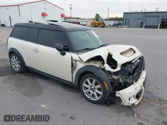 ✅ 2012 MINI Clubman S • VIN: WMWZG3C51CTY37609 • Lot: 44700729. Wystawiony na IAAI z przebiegiem 154 555 mil. Bezpłatny archiwum sprzedaży aukcyjnych z USA i szczegółowy raport historii pojazdu na DreamBid. Zdjęcie 1.