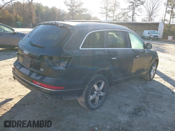 ✅ 2015 Audi Q7 Premium • VIN: WA1CMAFE6FD019951 • Lot: 41590509. Wystawiony na IAAI z przebiegiem 125 000 mil. Bezpłatny archiwum sprzedaży aukcyjnych z USA i szczegółowy raport historii pojazdu na DreamBid. Zdjęcie 4.