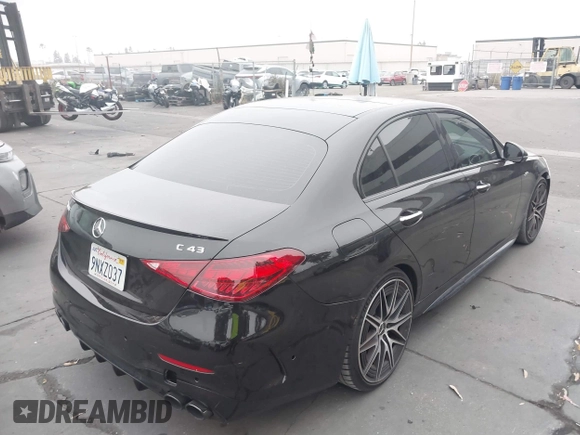 ✅ 2023 Mercedes-Benz C 43 AMG • VIN: W1KAF8HB1PR112406 • Lot: 42477514. Wystawiony na IAAI z przebiegiem 7 291 mil. Bezpłatny archiwum sprzedaży aukcyjnych z USA i szczegółowy raport historii pojazdu na DreamBid. Zdjęcie 4.