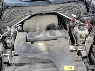 ✅ 2017 BMW X5 xDrive40e • VIN: 5UXKT0C32H0V95532 • Лот: 85767195. Опубликован ранее на Copart с пробегом 105 846 миль. Бесплатный доступ к архиву аукционных продаж из США и подробный отчёт об истории автомобиля на DreamBid. Изображение 14.