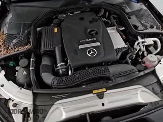 ✅ 2018 Mercedes-Benz C 350e • VIN: 55SWF4HB8JU255163 • Lot: 80166825. Wystawiony na Copart z przebiegiem 58 358 mil. Bezpłatny archiwum sprzedaży aukcyjnych z USA i szczegółowy raport historii pojazdu na DreamBid. Zdjęcie 14.