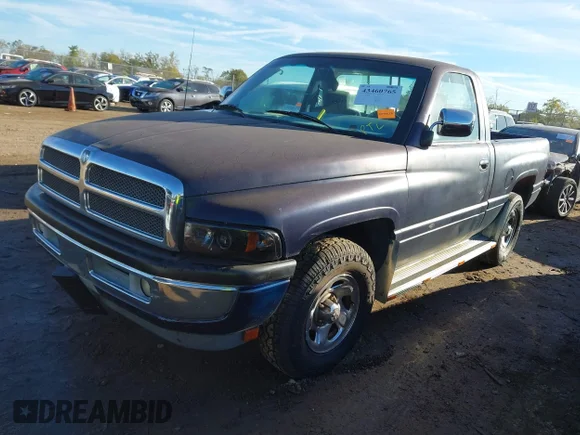 ✅ 1995 Dodge 1500 • VIN: 1B7HC16YXSS378282 • Лот: 43460765. Опубліковано раніше на IAAI з пробігом 168 801 миль. Безкоштовний доступ до архіву аукціонних продажів зі США та докладний звіт про історію автомобіля на DreamBid. Зображення 2.