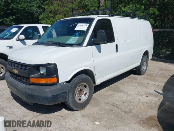 ✅ 2014 Chevrolet Express Cargo • VIN: 1GCWGFBAXE1212680 • Лот: 42450162. Опубликован ранее на IAAI с пробегом 253 657 миль. Бесплатный доступ к архиву аукционных продаж из США и подробный отчёт об истории автомобиля на DreamBid. Изображение 2.