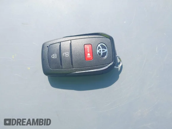 ✅ 2024 Toyota Prius LE • VIN: JTDADABU6R3015760 • Lot: 43278089. Wystawiony na IAAI z przebiegiem 6 628 mil. Bezpłatny archiwum sprzedaży aukcyjnych z USA i szczegółowy raport historii pojazdu na DreamBid. Zdjęcie 11.