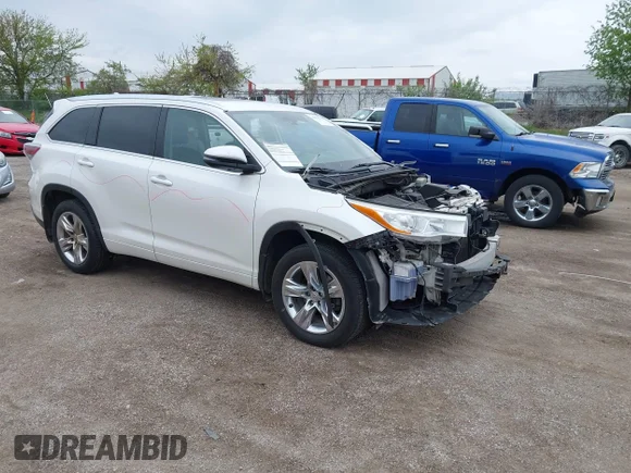 ✅ 2015 Toyota Highlander Limited • VIN: 5TDDKRFH8FS173011 • Lot: 44998922. Listed on IAAI with 258,998 mi. Free auction sales archive from the USA and detailed vehicle history report at DreamBid. Image 1.