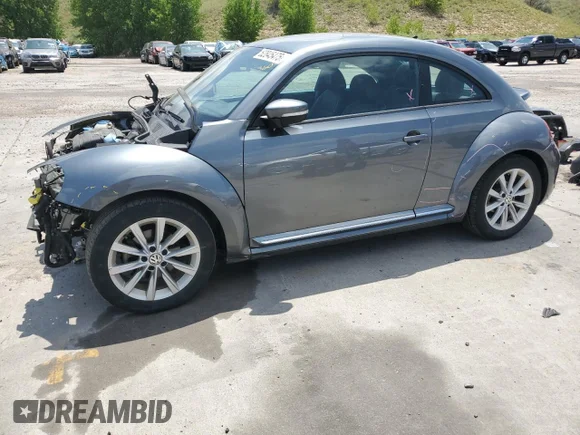 ✅ 2017 Volkswagen Beetle SE • VIN: 3VWJ17AT3HM607874 • Лот: 62845475. Опубликован ранее на Copart с пробегом 96 759 миль. Бесплатный доступ к архиву аукционных продаж из США и подробный отчёт об истории автомобиля на DreamBid. Изображение 1.