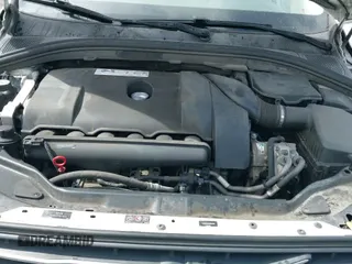 ✅ 2014 Volvo XC60 R-Design Premier Plus • VIN: YV4902DZ5E2554526 • Lot: 41764512. Wystawiony na IAAI z przebiegiem 129 230 mil. Bezpłatny archiwum sprzedaży aukcyjnych z USA i szczegółowy raport historii pojazdu na DreamBid. Zdjęcie 18.