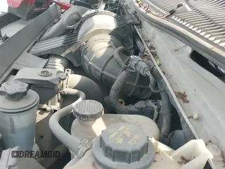 ✅ 2014 Ford Econoline Passenger XL • VIN: 1FBNE3BL3EDB20850 • Lot: 43139546. Wystawiony na IAAI z przebiegiem 303 808 mil. Bezpłatny archiwum sprzedaży aukcyjnych z USA i szczegółowy raport historii pojazdu na DreamBid. Zdjęcie 19.