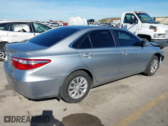 ✅ 2015 Toyota Camry LE • VIN: 4T4BF1FK9FR449427 • Lot: 43909335. Wystawiony na IAAI z przebiegiem 103 859 mil. Bezpłatny archiwum sprzedaży aukcyjnych z USA i szczegółowy raport historii pojazdu na DreamBid. Zdjęcie 4.
