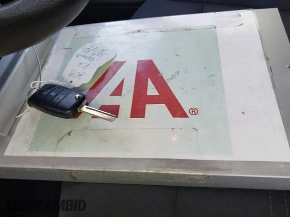 ✅ 2019 Kia Sorento S • VIN: 5XYPGDA55KG552361 • Lot: 44094538. Wystawiony na IAAI z przebiegiem 100 787 mil. Bezpłatny archiwum sprzedaży aukcyjnych z USA i szczegółowy raport historii pojazdu na DreamBid. Zdjęcie 11.