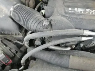 ✅ 2018 Ram 2500 Tradesman • VIN: 3C6MR5AJ4JG166327 • Lot: 49006415. Wystawiony na Copart z przebiegiem 116 560 mil. Bezpłatny archiwum sprzedaży aukcyjnych z USA i szczegółowy raport historii pojazdu na DreamBid. Zdjęcie 13.