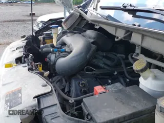 ✅ 2019 Ford Transit • VIN: 1FTBW2CM1KKB80159 • Lot: 42216481. Wystawiony na IAAI z przebiegiem 146 200 mil. Bezpłatny archiwum sprzedaży aukcyjnych z USA i szczegółowy raport historii pojazdu na DreamBid. Zdjęcie 17.