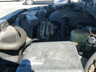 ✅ 2002 Chevrolet Suburban LS • VIN: 3GNEC16Z62G347203 • Лот: 41477015. Опубликован ранее на IAAI с пробегом 197 785 миль. Бесплатный доступ к архиву аукционных продаж из США и подробный отчёт об истории автомобиля на DreamBid. Изображение 13.