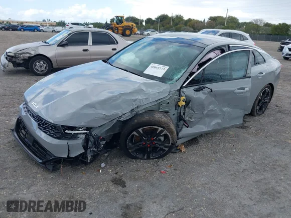 ✅ 2024 Kia K5 GT-Line • VIN: 5XXG64J28RG259917 • Лот: 42015273. Опубліковано раніше на IAAI з пробігом 24 718 миль. Безкоштовний доступ до архіву аукціонних продажів зі США та докладний звіт про історію автомобіля на DreamBid. Зображення 2.