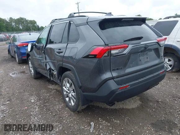 ✅ 2023 Toyota RAV4 XLE Premium • VIN: 2T3A1RFV1PW387768 • Лот: 45195353. Опубліковано раніше на IAAI з пробігом 26 574 миль. Безкоштовний доступ до архіву аукціонних продажів зі США та докладний звіт про історію автомобіля на DreamBid. Зображення 3.