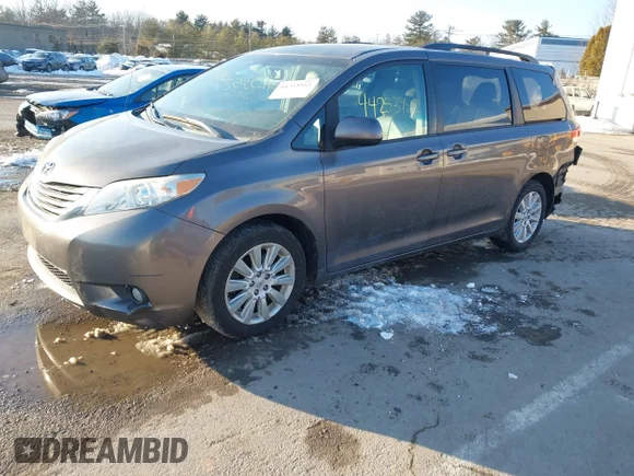 ✅ 2013 Toyota Sienna Limited • VIN: 5TDDK3DC1DS070952 • Lot: 44253952. Listed on IAAI with 150,066 mi. Free auction sales archive from the USA and detailed vehicle history report at DreamBid. Image 2.