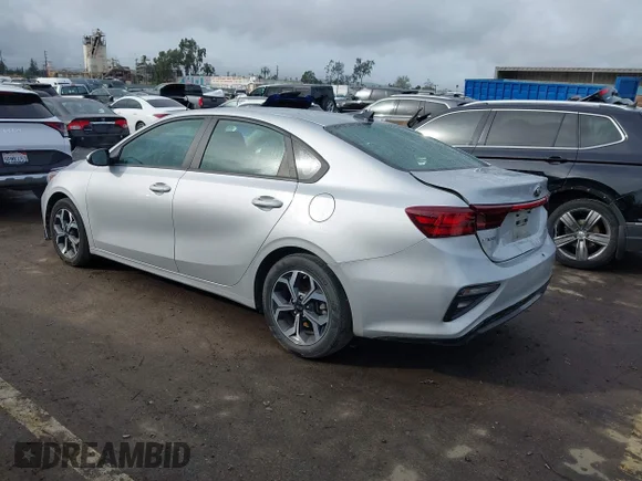 ✅ 2020 Kia Forte FE • VIN: 3KPF24AD8LE250854 • Лот: 44362163. Опубліковано раніше на IAAI з пробігом 70 846 миль. Безкоштовний доступ до архіву аукціонних продажів зі США та докладний звіт про історію автомобіля на DreamBid. Зображення 3.