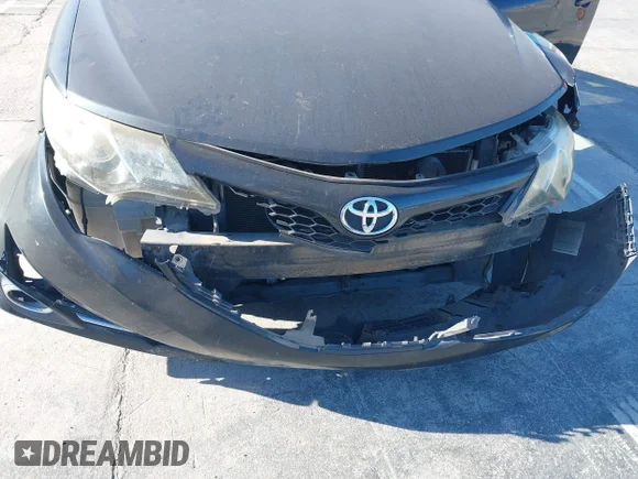 ✅ 2012 Toyota Camry SE • VIN: 4T1BF1FK0CU096436 • Lot: 44499915. Wystawiony na IAAI z przebiegiem 221 984 mil. Bezpłatny archiwum sprzedaży aukcyjnych z USA i szczegółowy raport historii pojazdu na DreamBid. Zdjęcie 6.
