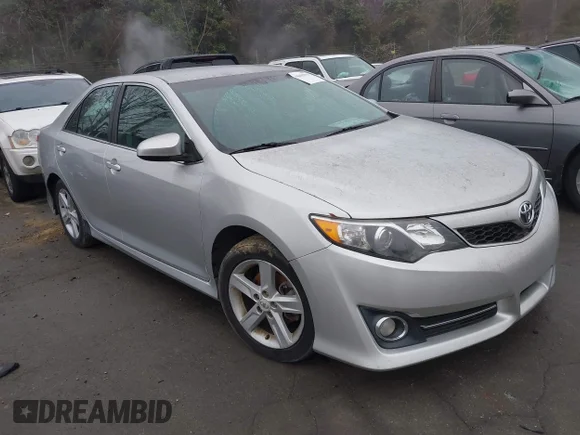 ✅ 2012 Toyota Camry SE • VIN: 4T1BF1FKXCU595258 • Лот: 44483551. Опубликован ранее на IAAI с пробегом 75 750 миль. Бесплатный доступ к архиву аукционных продаж из США и подробный отчёт об истории автомобиля на DreamBid. Изображение 1.