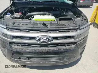 ✅ 2024 Ford Expedition XLT • VIN: 1FMJU1H88REA96240 • Lot: 50291545. Listed on Copart with 3,217 mi. Free auction sales archive from the USA and detailed vehicle history report at DreamBid. Image 14.