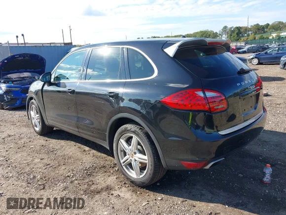 ✅ 2014 Porsche Cayenne • VIN: WP1AA2A2XELA08737 • Лот: 43305929. Опубліковано раніше на IAAI з пробігом 90 158 миль. Безкоштовний доступ до архіву аукціонних продажів зі США та докладний звіт про історію автомобіля на DreamBid. Зображення 3.
