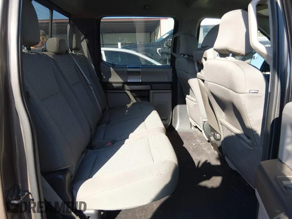 ✅ 2016 Ford F-150 XL • VIN: 1FTEW1CP1GKD53607 • Lot: 45100350. Wystawiony na IAAI z przebiegiem 111 876 mil. Bezpłatny archiwum sprzedaży aukcyjnych z USA i szczegółowy raport historii pojazdu na DreamBid. Zdjęcie 8.
