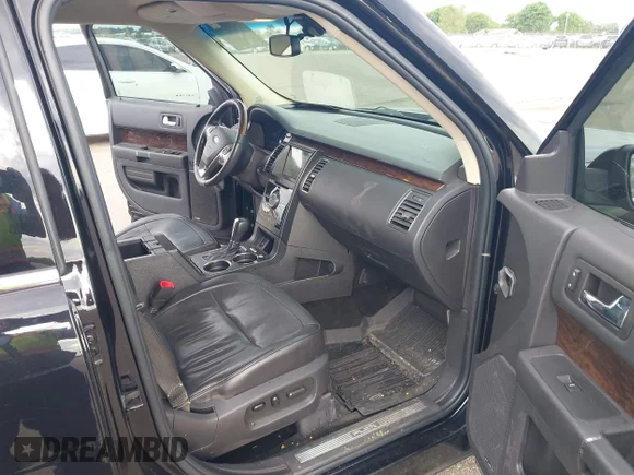 ✅ 2019 Ford Flex Limited • VIN: 2FMHK6D84KBA02766 • Lot: 45288864. Wystawiony na IAAI z przebiegiem 126 607 mil. Bezpłatny archiwum sprzedaży aukcyjnych z USA i szczegółowy raport historii pojazdu na DreamBid. Zdjęcie 5.