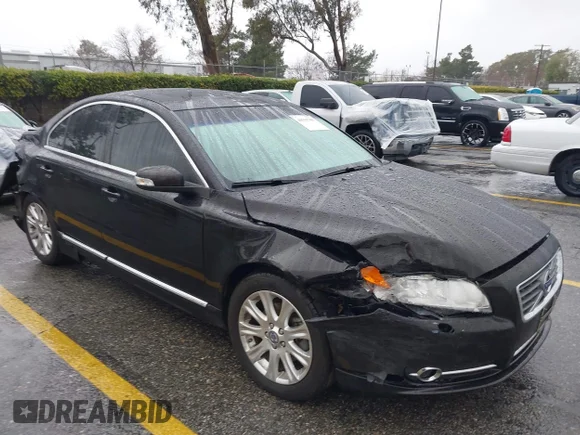 ✅ 2011 Volvo S80 3.2L • VIN: YV1940AS9B1146870 • Lot: 44351708. Listed on IAAI with 118,564 mi. Free auction sales archive from the USA and detailed vehicle history report at DreamBid. Image 1.