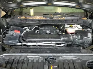 ✅ 2020 Chevrolet Silverado 1500 Custom • VIN: 1GCRWBEK2LZ218582 • Lot: 59397295. Wystawiony na Copart z przebiegiem 107 532 mil. Bezpłatny archiwum sprzedaży aukcyjnych z USA i szczegółowy raport historii pojazdu na DreamBid. Zdjęcie 13.