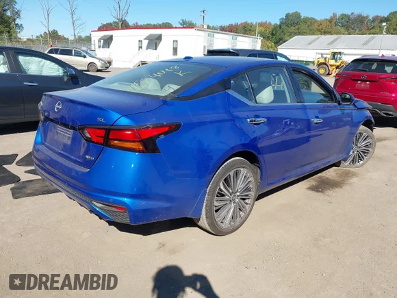 ✅ 2025 Nissan Altima SL • VIN: 1N4BL4EW7SN317886 • Lot: 43472438. Wystawiony na IAAI z przebiegiem 8 915 mil. Bezpłatny archiwum sprzedaży aukcyjnych z USA i szczegółowy raport historii pojazdu na DreamBid. Zdjęcie 4.
