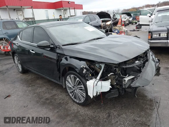 ✅ 2024 Nissan Altima SL • VIN: 1N4BL4EW2RN426685 • Лот: 43791870. Опубликован ранее на IAAI с пробегом 11 939 миль. Бесплатный доступ к архиву аукционных продаж из США и подробный отчёт об истории автомобиля на DreamBid. Изображение 1.