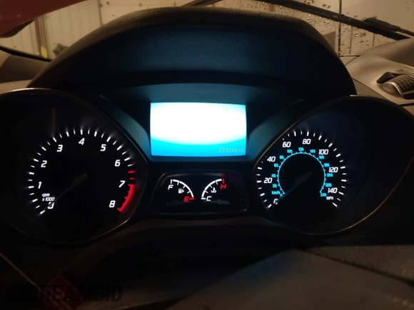 ✅ 2016 Ford Escape SE • VIN: 1FMCU9GX5GUC89383 • Lot: 44844881. Wystawiony na IAAI z przebiegiem 233 048 mil. Bezpłatny archiwum sprzedaży aukcyjnych z USA i szczegółowy raport historii pojazdu na DreamBid. Zdjęcie 7.