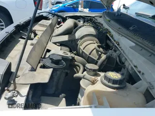 ✅ 2013 Ford Econoline Passenger XL • VIN: 1FBNE3BL4DDA56459 • Lot: 42223633. Wystawiony na IAAI z przebiegiem 411 732 mil. Bezpłatny archiwum sprzedaży aukcyjnych z USA i szczegółowy raport historii pojazdu na DreamBid. Zdjęcie 19.