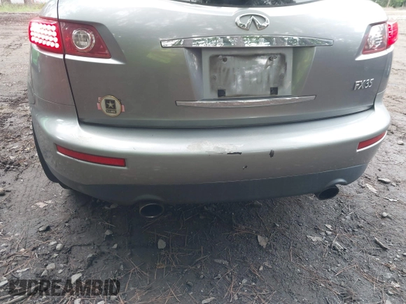 ✅ 2005 Infiniti FX • VIN: JNRAS08UX5X105553 • Lot: 42732408. Wystawiony na IAAI z przebiegiem 206 222 mil. Bezpłatny archiwum sprzedaży aukcyjnych z USA i szczegółowy raport historii pojazdu na DreamBid. Zdjęcie 6.
