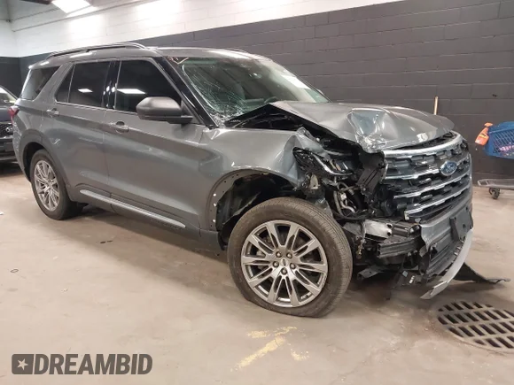 ✅ 2025 Ford Explorer Active • VIN: 1FMUK8DH8SGA59197 • Lot: 44760670. Wystawiony na IAAI z przebiegiem 22 687 mil. Bezpłatny archiwum sprzedaży aukcyjnych z USA i szczegółowy raport historii pojazdu na DreamBid. Zdjęcie 1.