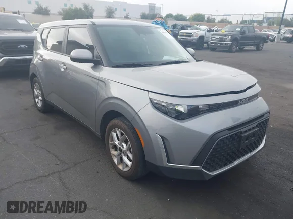 ✅ 2025 Kia Soul LX • VIN: KNDJ23AU3S7939882 • Lot: 44830098. Listed on IAAI with 20,419 mi. Free auction sales archive from the USA and detailed vehicle history report at DreamBid. Image 1.