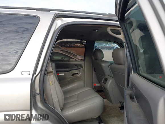 ✅ 2003 GMC Yukon SLT • VIN: 1GKEC13Z33R161136 • Lot: 41907443. Wystawiony na IAAI z przebiegiem 325 842 mil. Bezpłatny archiwum sprzedaży aukcyjnych z USA i szczegółowy raport historii pojazdu na DreamBid. Zdjęcie 8.