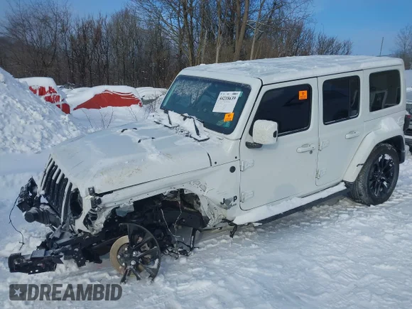 ✅ 2021 Jeep Wrangler Unlimited Sahara Altitude • VIN: 1C4HJXEN8MW566682 • Lot: 44218639. Wystawiony na IAAI z przebiegiem 61 534 mil. Bezpłatny archiwum sprzedaży aukcyjnych z USA i szczegółowy raport historii pojazdu na DreamBid. Zdjęcie 2.