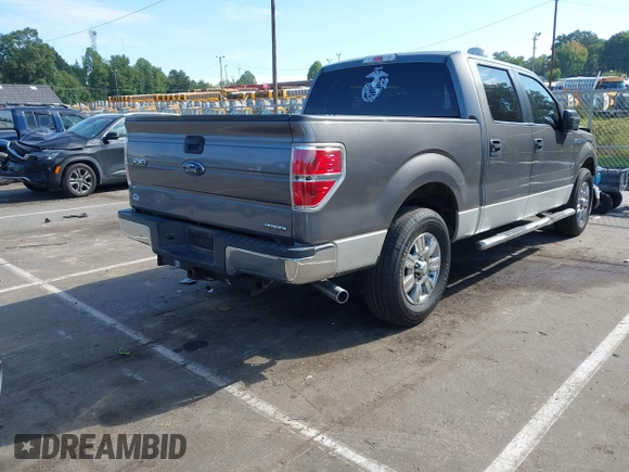✅ 2014 Ford F-150 XL • VIN: 1FTEW1CM6EFB03470 • Lot: 43133520. Wystawiony na IAAI z przebiegiem 174 679 mil. Bezpłatny archiwum sprzedaży aukcyjnych z USA i szczegółowy raport historii pojazdu na DreamBid. Zdjęcie 4.