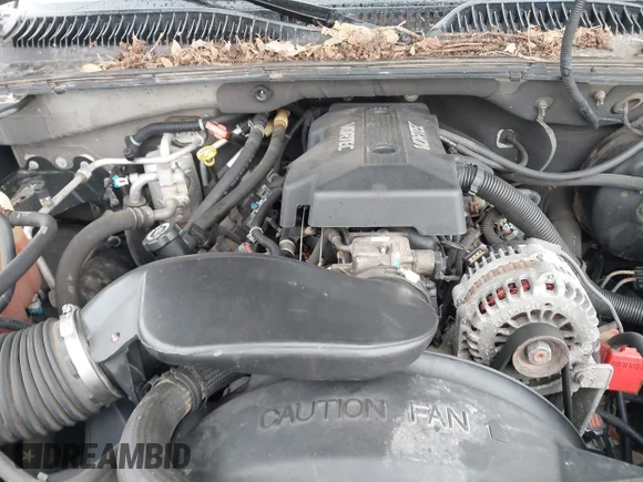 ✅ 2000 Chevrolet Suburban LT • VIN: 3GNFK16T7YG210170 • Lot: 41665395. Listed on IAAI with 215,517 mi. Free auction sales archive from the USA and detailed vehicle history report at DreamBid. Image 10.