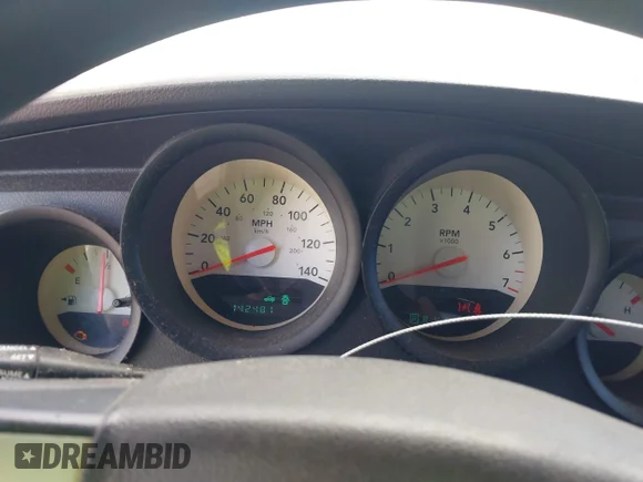 ✅ 2006 Dodge Charger • VIN: 2B3KA43G16H422578 • Лот: 45385599. Опубліковано раніше на IAAI з пробігом 142 481 миль. Безкоштовний доступ до архіву аукціонних продажів зі США та докладний звіт про історію автомобіля на DreamBid. Зображення 7.