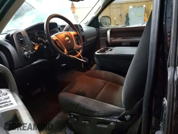 ✅ 2008 Chevrolet Silverado 1500 1LT • VIN: 2GCEK19J781279481 • Lot: 98983755. Wystawiony na Copart z przebiegiem 318 150 mil. Bezpłatny archiwum sprzedaży aukcyjnych z USA i szczegółowy raport historii pojazdu na DreamBid. Zdjęcie 7.