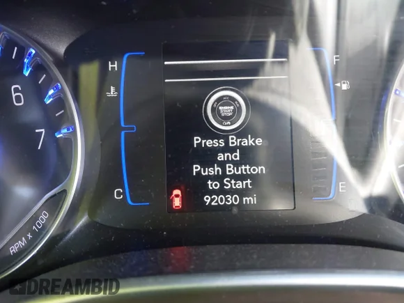 ✅ 2019 Chrysler Pacifica Touring L • VIN: 2C4RC1BG0KR749033 • Lot: 43816413. Listed on IAAI with 92,030 mi. Free auction sales archive from the USA and detailed vehicle history report at DreamBid. Image 7.