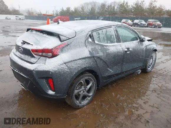 ✅ 2019 Hyundai Veloster 2.0 • VIN: KMHTG6AF4KU017941 • Lot: 44616420. Listed on IAAI with 84,294 mi. Free auction sales archive from the USA and detailed vehicle history report at DreamBid. Image 4.